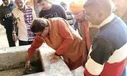 गौशाला की हकीकत जानने पहुंचे गौ सेवा आयोग के उपाध्यक्ष