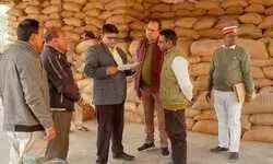 рдзрд╛рди рдХреНрд░рдп рдХреЗрдВрджреНрд░ рдХрд╛ рдЬрд┐рд▓рд╛рдзрд┐рдХрд╛рд░реА рдиреЗ рдХрд┐рдпрд╛ рдирд┐рд░реАрдХреНрд╖рдг рдзрд╛рди рдХреНрд░рдп рдХреЗрдВрджреНрд░ рдХрд╛ рдЬрд┐рд▓рд╛рдзрд┐рдХрд╛рд░реА рдиреЗ рдХрд┐рдпрд╛ рдирд┐рд░реАрдХреНрд╖рдг