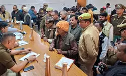 साहब... बाबू रुपये मांग रहा, दिला दो, इतना सुनते ही DM का दिमाग हुआ गर्म; SDM को तुरंत दिया निर्देश