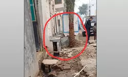 ये मंत्री जी का घर है, यहां से अतिक्रमण हटाना मना है... आम जनता के घरों के सामने कर दी तोड़फोड़ ये मंत्री जी का घर है, यहां से अतिक्रमण हटाना मना है... आम जनता के घरों के सामने कर दी तोड़फोड़