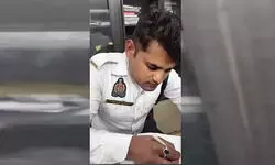 कानपूर : पुलिस चौकी के पास ट्रैफिक सिपाही को पीटा…वर्दी फाड़ी, बिना नंबर की बाइक से थे दो युवक, जांच शुरू कानपूर : पुलिस चौकी के पास ट्रैफिक सिपाही को पीटा…वर्दी फाड़ी, बिना नंबर की बाइक से थे दो युवक, जांच शुरू