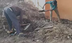 рд╕рдВрднрд▓ рдореЗрдВ рдЬрд╛рдорд╛ рдорд╕реНрдЬрд┐рдж рд╕реЗ рдХрд░реАрдм 300 рдореАрдЯрд░ рдХреА рджреВрд░реА рдкрд░ рдорд┐рд▓рд╛ рдРрддрд┐рд╣рд╛рд╕рд┐рдХ рдХреБрдЖрдВ, рдЦреБрджрд╛рдИ рдЬрд╛рд░реА рд╕рдВрднрд▓ рдореЗрдВ рдЬрд╛рдорд╛ рдорд╕реНрдЬрд┐рдж рд╕реЗ рдХрд░реАрдм 300 рдореАрдЯрд░ рдХреА рджреВрд░реА рдкрд░ рдорд┐рд▓рд╛ рдРрддрд┐рд╣рд╛рд╕рд┐рдХ рдХреБрдЖрдВ, рдЦреБрджрд╛рдИ рдЬрд╛рд░реА