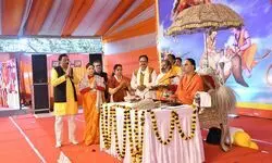 श्रीराम कथा मर्मज्ञ स्वामी राघवाचार्य ने कहा- जो जितना अधिक विनम्र है, वह उतना बड़ा भक्त है श्रीराम कथा मर्मज्ञ स्वामी राघवाचार्य ने कहा- जो जितना अधिक विनम्र है, वह उतना बड़ा भक्त है