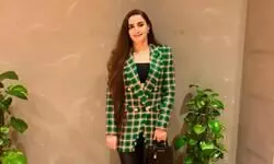 ईशा ठुकराल पुरस्कार विजेता फिल्म निर्देशक विपिन अग्निहोत्री के चैट शो स्पीक अप का हिस्सा बनीं