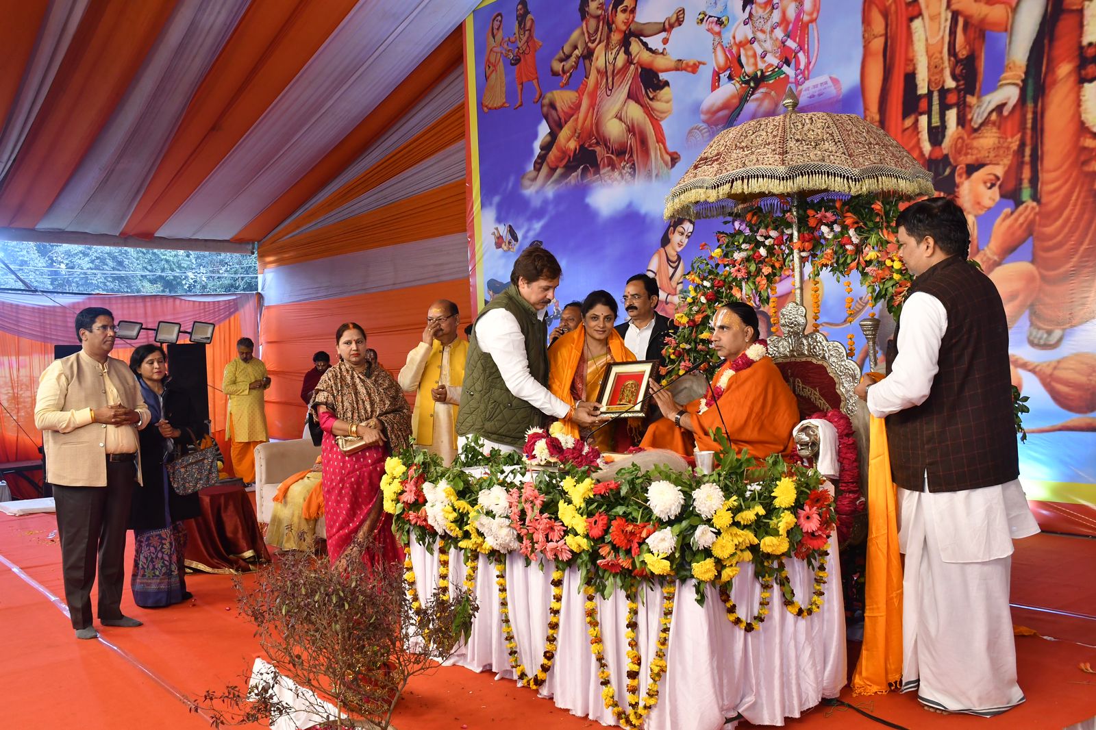 श्रीरामलला सदन अयोध्या पीठाधीश्वर स्वामी राघवाचार्य लखनऊ में कर रहे हैं अमृत वर्षा- भगवान के दर्शन दुर्लभ नहीं, दर्शन की लालसा दुर्लभ है श्रीरामलला सदन अयोध्या पीठाधीश्वर स्वामी राघवाचार्य लखनऊ में कर रहे हैं अमृत वर्षा- भगवान के दर्शन दुर्लभ नहीं, दर्शन की लालसा दुर्लभ है