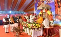 рдореЛрддреАрдорд╣рд▓ рдореЗрдВ рд╢реНрд░реАрд░рд╛рдо рдХрдерд╛ рдХрд╛ рдкрд╛рдВрдЪрд╡рд╛ рджрд┐рди- рдкрд╡рд┐рддреНрд░ рдХреЛ рднреА рдкрд╡рд┐рддреНрд░ рдмрдирд╛ рджреЗрддреЗ рд╣реИрдВ рднрдЧрд╡рд╛рди- рдкреАрдард╛рдзреАрд╢реНрд╡рд░ рд╕реНрд╡рд╛рдорд┐рд╢реНрд░реА рд░рд╛рдШрд╡рд╛рдЪрд╛рд░реНрдп рдЬреА рдорд╣рд╛рд░рд╛рдЬ рдореЛрддреАрдорд╣рд▓ рдореЗрдВ рд╢реНрд░реАрд░рд╛рдо рдХрдерд╛ рдХрд╛ рдкрд╛рдВрдЪрд╡рд╛ рджрд┐рди- рдкрд╡рд┐рддреНрд░ рдХреЛ рднреА рдкрд╡рд┐рддреНрд░ рдмрдирд╛ рджреЗрддреЗ рд╣реИрдВ рднрдЧрд╡рд╛рди- рдкреАрдард╛рдзреАрд╢реНрд╡рд░ рд╕реНрд╡рд╛рдорд┐рд╢реНрд░реА рд░рд╛рдШрд╡рд╛рдЪрд╛рд░реНрдп рдЬреА рдорд╣рд╛рд░рд╛рдЬ