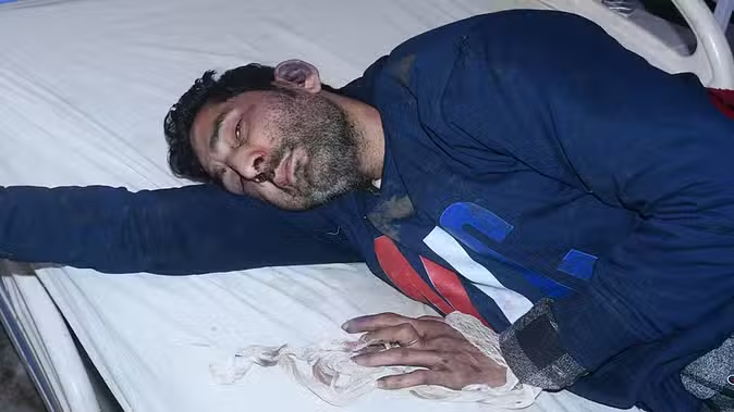 рдЧреЛрдХрд╢реА рдХреЗ рдЖрд░реЛрдкреА рд╢рд╛рд╣реЗрджреАрди рдХреА рд▓реЛрдЧреЛрдВ рджреНрд╡рд╛рд░рд╛ рдкрд┐рдЯрд╛рдИ рдХреЗ рдмрд╛рдж рдЙрдкрдЪрд╛рд░ рдХреЗ рджреМрд░рд╛рди рдореМрдд рдЧреЛрдХрд╢реА рдХреЗ рдЖрд░реЛрдкреА рд╢рд╛рд╣реЗрджреАрди рдХреА рд▓реЛрдЧреЛрдВ рджреНрд╡рд╛рд░рд╛ рдкрд┐рдЯрд╛рдИ рдХреЗ рдмрд╛рдж рдЙрдкрдЪрд╛рд░ рдХреЗ рджреМрд░рд╛рди рдореМрдд