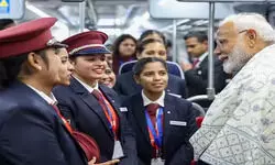 प्रधानमंत्री मोदी ने किया नमो भारत में सफर, खुद लिया टिकट... स्कूली बच्चे बोले- थैंक्यू मिस्टर पीएम