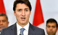 कनाडा के पीएम जस्टिन ट्रूडो ने दिया इस्तीफा, पार्टी नेता का पद भी छोड़ा कनाडा के पीएम जस्टिन ट्रूडो ने दिया इस्तीफा, पार्टी नेता का पद भी छोड़ा