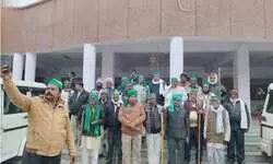 рд╡рд┐рднрд┐рдиреНрди рдореБрджреНрджреЛрдВ рдХреЛ рд▓реЗрдХрд░ рд╕реЬрдХ рдкрд░ рдЙрддрд░реЗ рдХрд┐рд╕рд╛рди рд╡рд┐рднрд┐рдиреНрди рдореБрджреНрджреЛрдВ рдХреЛ рд▓реЗрдХрд░ рд╕реЬрдХ рдкрд░ рдЙрддрд░реЗ рдХрд┐рд╕рд╛рди