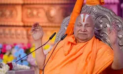 рдорд╣рд╛рдХреБрдВрдн рдореЗрдВ рдЖрдЬ рддреАрдиреЛрдВ рд╡реИрд╖реНрдгрд╡ рд╕рдВрдкреНрд░рджрд╛рдп рдХреЗ рдЕрдгреА рдЕрдЦрд╛рдбрд╝реЗ рдХреА рдирд┐рдХрд▓реЗрдЧреА рд╕рдВрдпреБрдХреНрдд рдкреЗрд╢рд╡рд╛рдИ, рдЬрдЧрджреНрдЧреБрд░реБ рд░рд╛рдорднрджреНрд░рд╛рдЪрд╛рд░реНрдп рдХрд░реЗрдВрдЧреЗ рдЕрдЧреБрд╡рд╛рдИ рдорд╣рд╛рдХреБрдВрдн рдореЗрдВ рдЖрдЬ рддреАрдиреЛрдВ рд╡реИрд╖реНрдгрд╡ рд╕рдВрдкреНрд░рджрд╛рдп рдХреЗ рдЕрдгреА рдЕрдЦрд╛рдбрд╝реЗ рдХреА рдирд┐рдХрд▓реЗрдЧреА рд╕рдВрдпреБрдХреНрдд рдкреЗрд╢рд╡рд╛рдИ, рдЬрдЧрджреНрдЧреБрд░реБ рд░рд╛рдорднрджреНрд░рд╛рдЪрд╛рд░реНрдп рдХрд░реЗрдВрдЧреЗ рдЕрдЧреБрд╡рд╛рдИ