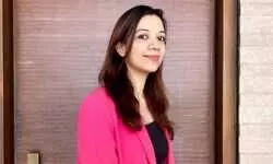 ईशा सुखी, संस्थापक और निदेशक, द ब्लूबॉप कैफे, पुरस्कार विजेता फिल्म निर्देशक विपिन अग्निहोत्री द्वारा अमेज़न प्राइम के लिए चैट शो स्पीक अप का हिस्सा हैं। ईशा सुखी, संस्थापक और निदेशक, द ब्लूबॉप कैफे, पुरस्कार विजेता फिल्म निर्देशक विपिन अग्निहोत्री द्वारा अमेज़न प्राइम के लिए चैट शो स्पीक अप का हिस्सा हैं।