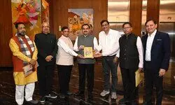 महाकुंभ में गीता प्रेस के साथ सनातन साहित्य सेवा करेगा अदाणी ग्रुप, 1 करोड़ श्रद्धालुओं को बांटेगा आरती संग्रह महाकुंभ में गीता प्रेस के साथ सनातन साहित्य सेवा करेगा अदाणी ग्रुप, 1 करोड़ श्रद्धालुओं को बांटेगा आरती संग्रह