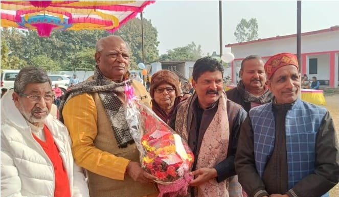 धूमधाम से मना पूर्व विधायक अंबिका सिंह का 79वां जन्म्दिन धूमधाम से मना पूर्व विधायक अंबिका सिंह का 79वां जन्म्दिन