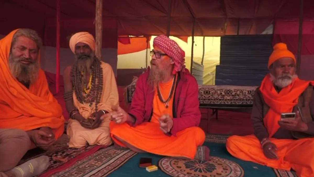 मोक्ष पुरी बाबा: अमेरिका में जन्मा एक शख्स महाकुंभ में कैसे बन गया महान बाबा मोक्ष पुरी बाबा: अमेरिका में जन्मा एक शख्स महाकुंभ में कैसे बन गया महान बाबा