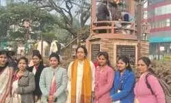 рд╕реНрд╡рджреЗрд╢реА рдЬрд╛рдЧрд░рдг рдордВрдЪ рджреНрд╡рд╛рд░рд╛ рдХрд╛рд╢реА рдкреНрд░рд╛рдВрдд рдореЗрдВ рд╡рд┐рд╡реЗрдХрд╛рдирдВрдж рдЬрдпрдиреНрддреА рдкрд░ рд╡рд┐рд╡рд┐рдз рдХрд╛рд░реНрдпрдХреНрд░рдореЛрдВ рдХрд╛ рдЖрдпреЛрдЬрди рдХрд┐рдпрд╛ рдЧрдпрд╛ рд╕реНрд╡рджреЗрд╢реА рдЬрд╛рдЧрд░рдг рдордВрдЪ рджреНрд╡рд╛рд░рд╛ рдХрд╛рд╢реА рдкреНрд░рд╛рдВрдд рдореЗрдВ рд╡рд┐рд╡реЗрдХрд╛рдирдВрдж рдЬрдпрдиреНрддреА рдкрд░ рд╡рд┐рд╡рд┐рдз рдХрд╛рд░реНрдпрдХреНрд░рдореЛрдВ рдХрд╛ рдЖрдпреЛрдЬрди рдХрд┐рдпрд╛ рдЧрдпрд╛