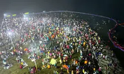 प्रयागराज में आज से महाकुंभ का शुभारंभ, पहले अमृत स्नान के लिए उमड़े श्रद्धालु, CM योगी ने दी बधाई प्रयागराज में आज से महाकुंभ का शुभारंभ, पहले अमृत स्नान के लिए उमड़े श्रद्धालु, CM योगी ने दी बधाई