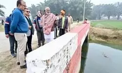 बस्ती पहुंचे सिंचाई मंत्री, नहरों का लिया जायजा बस्ती पहुंचे सिंचाई मंत्री, नहरों का लिया जायजा