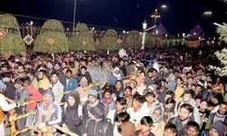 15 लाख से अधिक श्रद्धालुओं ने चढ़ाई बाबा गोरखनाथ को आस्था की पावन खिचड़ी 15 लाख से अधिक श्रद्धालुओं ने चढ़ाई बाबा गोरखनाथ को आस्था की पावन खिचड़ी