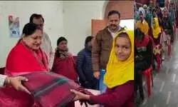 चौक चौराहों पर अलाव के साथ ही कम्बल वितरण अभियान