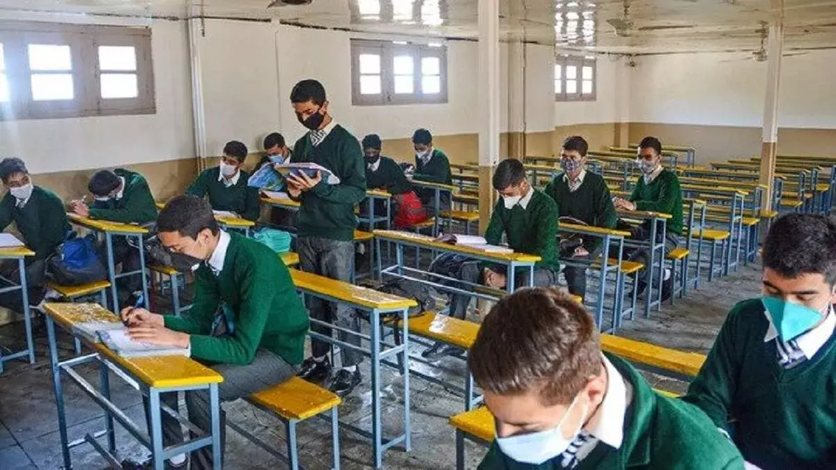 सर्दी में बच्चों की मौज, लखनऊ सहित यूपी के इन जिलों में बंद हुए सभी स्कूल सर्दी में बच्चों की मौज, लखनऊ सहित यूपी के इन जिलों में बंद हुए सभी स्कूल