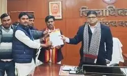 सड़क पर उतरी सरदार सेना,सौंपा ज्ञापन सड़क पर उतरी सरदार सेना,सौंपा ज्ञापन