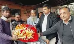 ईंट भट्ठा एसोसिएशन ने गौशालाओं के संरक्षण और देखरेख के लिए किया एक लाख का चेक डोनेशन ईंट भट्ठा एसोसिएशन ने गौशालाओं के संरक्षण और देखरेख के लिए किया एक लाख का चेक डोनेशन