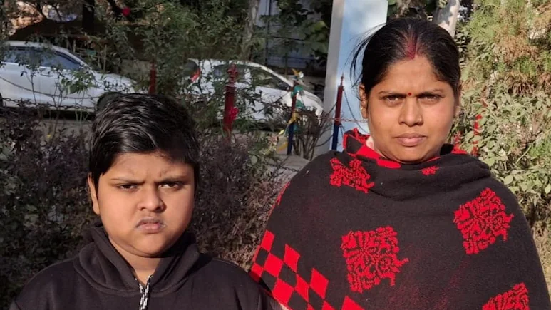 खत्म हो गई थी उम्मीद, खर्च कर दिए थे लाखों रुपए, 7 महीने बाद महाकुंभ में मिला बेटा खत्म हो गई थी उम्मीद, खर्च कर दिए थे लाखों रुपए, 7 महीने बाद महाकुंभ में मिला बेटा