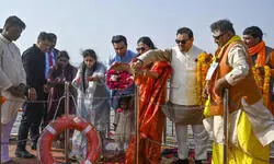 गौतम अदाणी ने उत्तर प्रदेश को लेकर किया बड़ा ऐलान, पत्नी प्रीति अदाणी के साथ पहुंचे हैं महाकुंभ गौतम अदाणी ने उत्तर प्रदेश को लेकर किया बड़ा ऐलान, पत्नी प्रीति अदाणी के साथ पहुंचे हैं महाकुंभ