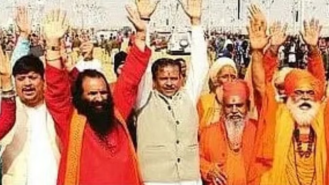 पुण्य की कमाई के लिए पंचकोशी परिक्रमा पर संत-महात्मा और अफसर, संगम पर सविधि पूजन के साथ हुआ शुभारंभ पुण्य की कमाई के लिए पंचकोशी परिक्रमा पर संत-महात्मा और अफसर, संगम पर सविधि पूजन के साथ हुआ शुभारंभ
