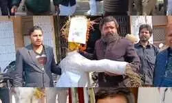 рдЪрдВрджреМрд▓реА рдореЗрдВ рд╕рдбрд╝рдХ рдЪреМрдбрд╝реАрдХрд░рдг рдХреЛ рд▓реЗрдХрд░ рдЬрдирддрд╛ рдХрд╛ рд╕рдбрд╝рдХ рдкрд░ рдмрд╡рд╛рд▓, рднрд╛рдЬрдкрд╛ рд╡рд┐рдзрд╛рдпрдХ рдХрд╛ рдлреВрдВрдХрд╛ рдЧрдпрд╛ рдкреБрддрд▓рд╛... рдЪрдВрджреМрд▓реА рдореЗрдВ рд╕рдбрд╝рдХ рдЪреМрдбрд╝реАрдХрд░рдг рдХреЛ рд▓реЗрдХрд░ рдЬрдирддрд╛ рдХрд╛ рд╕рдбрд╝рдХ рдкрд░ рдмрд╡рд╛рд▓, рднрд╛рдЬрдкрд╛ рд╡рд┐рдзрд╛рдпрдХ рдХрд╛ рдлреВрдВрдХрд╛ рдЧрдпрд╛ рдкреБрддрд▓рд╛...