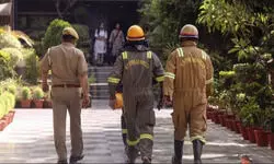 рдЧреБрдЬрд░рд╛рдд: рд╡рдбреЛрджрд░рд╛ рдХреЗ рдкреНрд░рд╛рдЗрд╡реЗрдЯ рд╕реНрдХреВрд▓ рдХреЛ рдорд┐рд▓рд╛ рдзрдордХреА рднрд░рд╛ рдИрдореЗрд▓, рдмрдЪреНрдЪреЛрдВ рдХреА рдЫреБрдЯреНрдЯреА рдХрд╛ рдРрд▓рд╛рди рдЧреБрдЬрд░рд╛рдд: рд╡рдбреЛрджрд░рд╛ рдХреЗ рдкреНрд░рд╛рдЗрд╡реЗрдЯ рд╕реНрдХреВрд▓ рдХреЛ рдорд┐рд▓рд╛ рдзрдордХреА рднрд░рд╛ рдИрдореЗрд▓, рдмрдЪреНрдЪреЛрдВ рдХреА рдЫреБрдЯреНрдЯреА рдХрд╛ рдРрд▓рд╛рди