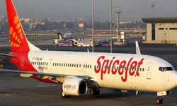 दिल्ली से कोलकाता जा रही फ्लाइट लखनऊ में हुई लैंड, 12 घंटे से परेशान पैसेंजर्स ने स्टाफ को सुनाई खरी-खोटी दिल्ली से कोलकाता जा रही फ्लाइट लखनऊ में हुई लैंड, 12 घंटे से परेशान पैसेंजर्स ने स्टाफ को सुनाई खरी-खोटी