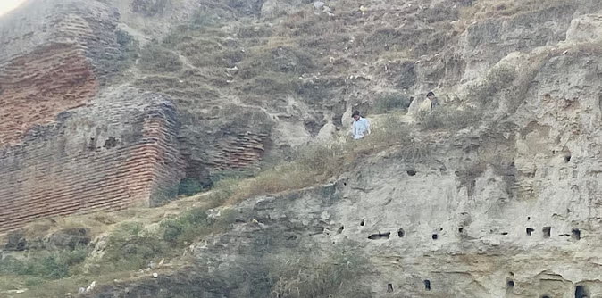 कब्जामुक्त होगा राजा ययाति का किला, राज्य पुरातत्व विभाग ने डीएम को भेजा पत्र, टीम गठित करने के निर्देश कब्जामुक्त होगा राजा ययाति का किला, राज्य पुरातत्व विभाग ने डीएम को भेजा पत्र, टीम गठित करने के निर्देश