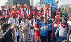 рднреАрдорд░рд╛рд╡ рдЖрдВрдмреЗрдбрдХрд░ рдХреА рдореВрд░реНрддрд┐ рддреЛрдбрд╝реЗ рдЬрд╛рдиреЗ рдкрд░ рдЕрдореГрддрд╕рд░ рдореЗрдВ рддрдирд╛рд╡, рд╕рдбрд╝рдХреЛрдВ рдкрд░ рдЙрддрд░реЗ рд▓реЛрдЧ; рднрд╛рд░реА рд╕рдВрдЦреНрдпрд╛ рдореЗрдВ рдкреБрд▓рд┐рд╕ рдлреЛрд░реНрд╕ рддреИрдирд╛рдд рднреАрдорд░рд╛рд╡ рдЖрдВрдмреЗрдбрдХрд░ рдХреА рдореВрд░реНрддрд┐ рддреЛрдбрд╝реЗ рдЬрд╛рдиреЗ рдкрд░ рдЕрдореГрддрд╕рд░ рдореЗрдВ рддрдирд╛рд╡, рд╕рдбрд╝рдХреЛрдВ рдкрд░ рдЙрддрд░реЗ рд▓реЛрдЧ; рднрд╛рд░реА рд╕рдВрдЦреНрдпрд╛ рдореЗрдВ рдкреБрд▓рд┐рд╕ рдлреЛрд░реНрд╕ рддреИрдирд╛рдд