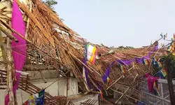 рдмрдбрд╝реМрдд рдореЗрдВ рдмрдбрд╝рд╛ рд╣рд╛рджрд╕рд╛... рдирд┐рд░реНрд╡рд╛рдг рдорд╣реЛрддреНрд╕рд╡ рдХреЗ рджреМрд░рд╛рди рд╕реАрдврд╝рд┐рдпрд╛ рдЯреВрдЯрдиреЗ рд╕реЗ рдврд╣рд╛ рдордВрдЪ; 80 рд╕реЗ рдЬреНрдпрд╛рджрд╛ рд╢реНрд░рджреНрдзрд╛рд▓реБ рдШрд╛рдпрд▓ рдмрдбрд╝реМрдд рдореЗрдВ рдмрдбрд╝рд╛ рд╣рд╛рджрд╕рд╛... рдирд┐рд░реНрд╡рд╛рдг рдорд╣реЛрддреНрд╕рд╡ рдХреЗ рджреМрд░рд╛рди рд╕реАрдврд╝рд┐рдпрд╛ рдЯреВрдЯрдиреЗ рд╕реЗ рдврд╣рд╛ рдордВрдЪ; 80 рд╕реЗ рдЬреНрдпрд╛рджрд╛ рд╢реНрд░рджреНрдзрд╛рд▓реБ рдШрд╛рдпрд▓