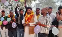 рд╕рдорд╛рдЬрд╕реЗрд╡реА рд╕реБрд░реЗрд╢ рдпрд╛рджрд╡ рдиреЗ рдлреАрддрд╛ рдХрд╛рдЯрдХрд░ рдорд╣рд╛рджреЗрд╡ рд░реЗрд╕реНрдЯреЛрд░реЗрдВрдЯ рдХрд╛ рдХрд┐рдпрд╛ рднрд╡реНрдп рдЙрджреНрдШрд╛рдЯрди рд╕рдорд╛рдЬрд╕реЗрд╡реА рд╕реБрд░реЗрд╢ рдпрд╛рджрд╡ рдиреЗ рдлреАрддрд╛ рдХрд╛рдЯрдХрд░ рдорд╣рд╛рджреЗрд╡ рд░реЗрд╕реНрдЯреЛрд░реЗрдВрдЯ рдХрд╛ рдХрд┐рдпрд╛ рднрд╡реНрдп рдЙрджреНрдШрд╛рдЯрди