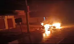 अलीगढ़ में आंबेडकर प्रतिमा हटाने पर बवाल, पुलिस पर पथराव, छह बाइक फूंकीं, 10 से ज्यादा पुलिसकर्मी घायल