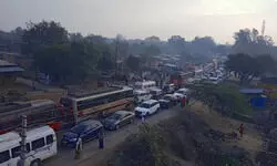 चित्रकूट में बरगढ़ से लेकर भरतकूप तक लगा जाम, फंसे 30 हजार से अधिक वाहन