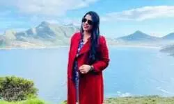 मशहूर ब्लॉगर कोमल खंडेलवाल पुरस्कार विजेता फिल्म निर्देशक विपिन अग्निहोत्री के चैट शो स्पीक का हिस्सा बनेंगी मशहूर ब्लॉगर कोमल खंडेलवाल पुरस्कार विजेता फिल्म निर्देशक विपिन अग्निहोत्री के चैट शो स्पीक का हिस्सा बनेंगी