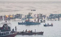 वाराणसी में मानमंदिर घाट के सामने गंगा में टकराईं दो नाव, मची- अफरा तफरी; सभी यात्री सुरक्षित वाराणसी में मानमंदिर घाट के सामने गंगा में टकराईं दो नाव, मची- अफरा तफरी; सभी यात्री सुरक्षित