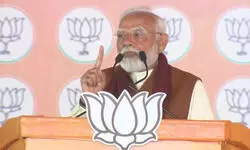 दिल्ली के द्वारका से PM मोदी ने विपक्ष पर साधा निशाना, बोले- AAPदा वालों ने निचोड़ लिया दिल्ली का पैसा दिल्ली के द्वारका से PM मोदी ने विपक्ष पर साधा निशाना, बोले- AAPदा वालों ने निचोड़ लिया दिल्ली का पैसा