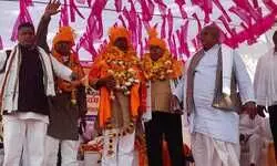 यादव समाज का चौधरी बनाए जाने पर बबलू यादव का हुआ शुभव्य स्वागत सम्मान यादव समाज का चौधरी बनाए जाने पर बबलू यादव का हुआ शुभव्य स्वागत सम्मान