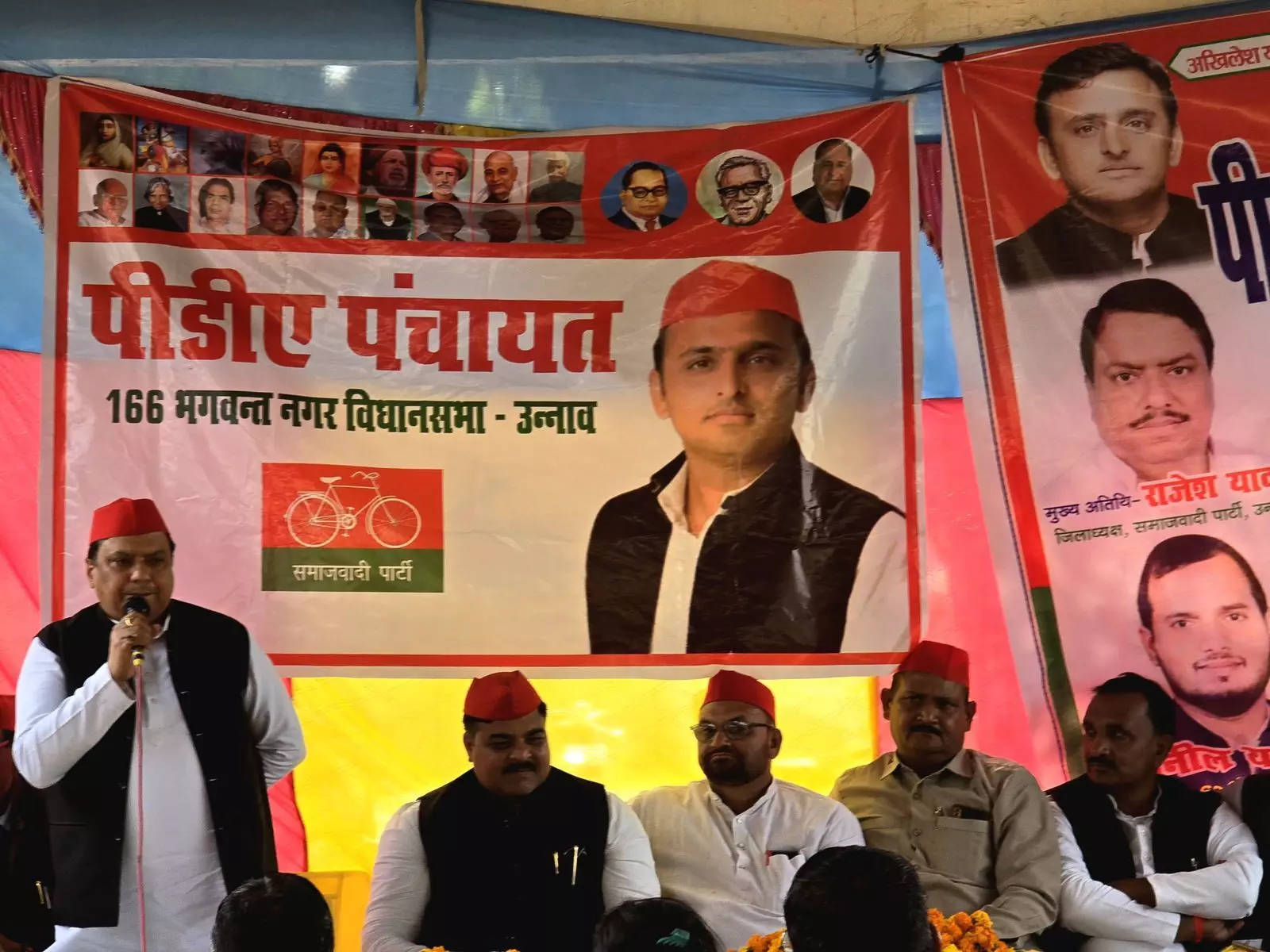समाजवादी पार्टी ने यूपी के कोने-कोने में शुरू की पीडीए पंचायत: भगवंतनगर में  पीडीए पंचायत का आयोजन