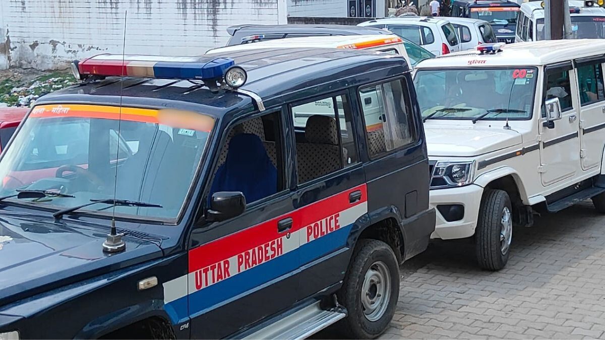 यूपी में LIU दारोगा की हत्या का प्रयास, पुलिस को खनन माफिया के खिलाफ मुकदमा लिखने में लगे 44 घंटे यूपी में LIU दारोगा की हत्या का प्रयास, पुलिस को खनन माफिया के खिलाफ मुकदमा लिखने में लगे 44 घंटे