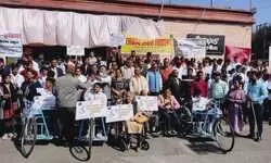 सुगम्य भारत अभियान... दिव्यांगजनों के रास्ते सुलभ बनाने से उन्हें सक्षम बनाने तक की मुहिम सुगम्य भारत अभियान... दिव्यांगजनों के रास्ते सुलभ बनाने से उन्हें सक्षम बनाने तक की मुहिम