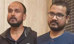 राजेंद्र फैमिली हत्याकांड: ताऊ-ताई और तीन बच्चों की हत्या का मुख्य आरोपी विक्की भाई संग गिरफ्तार, एक लाख रुपये घोषित था इनाम राजेंद्र फैमिली हत्याकांड: ताऊ-ताई और तीन बच्चों की हत्या का मुख्य आरोपी विक्की भाई संग गिरफ्तार, एक लाख रुपये घोषित था इनाम