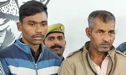 भगवान के घर’ चोरी करने वाले दो बदमाश गिरफ्तार, पुलिस को मिले चांदी के मुकुट और पीतल के घंटे भगवान के घर’ चोरी करने वाले दो बदमाश गिरफ्तार, पुलिस को मिले चांदी के मुकुट और पीतल के घंटे