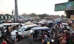 महाकुंभ में महाजाम : 10 से 15 किलोमीटर पहले से रेंग रहे वाहन, महामंडलेश्वर से लेकर न्यायाधीश के वाहन फंसे