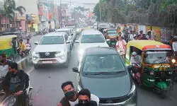 рдХрд╛рд╢реА рдХреА рд╕рдбрд╝рдХреЛрдВ рдкрд░ рдЬрд╛рдо рдХрд╛ рдХрд╣рд░... рдврд╛рдИ рдХрд┐рдореА рдХреА рджреВрд░реА рддрдп рдХрд░рдиреЗ рдореЗрдВ рд▓рдЧреЗ рдбреЗрдврд╝ рдШрдВрдЯреЗ; рд╢рд╣рд░ рддрдХ рдЬрд╛рдо рдореЗрдВ рд╣рд╛рдВрдлрд╛ рд╣рд╛рдИрд╡реЗ рдХрд╛рд╢реА рдХреА рд╕рдбрд╝рдХреЛрдВ рдкрд░ рдЬрд╛рдо рдХрд╛ рдХрд╣рд░... рдврд╛рдИ рдХрд┐рдореА рдХреА рджреВрд░реА рддрдп рдХрд░рдиреЗ рдореЗрдВ рд▓рдЧреЗ рдбреЗрдврд╝ рдШрдВрдЯреЗ; рд╢рд╣рд░ рддрдХ рдЬрд╛рдо рдореЗрдВ рд╣рд╛рдВрдлрд╛ рд╣рд╛рдИрд╡реЗ